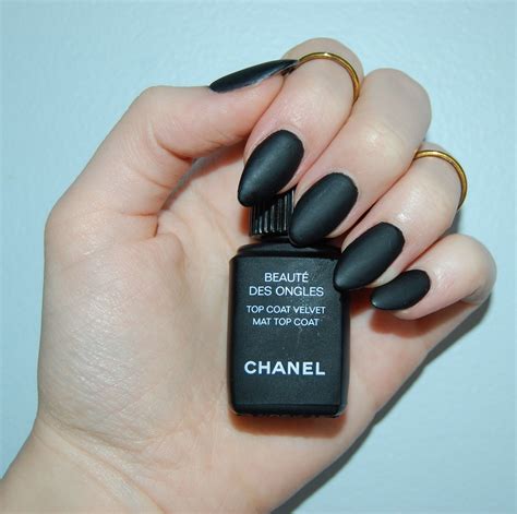 chanel black matte nail polish